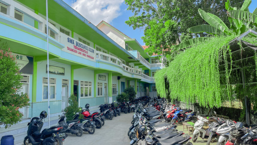 Bangunan SMK Bustanul Ulum